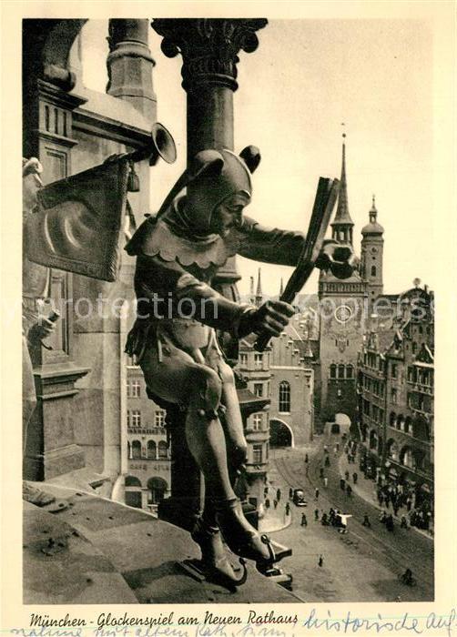 Muenchen Glockenspiel Rathaus