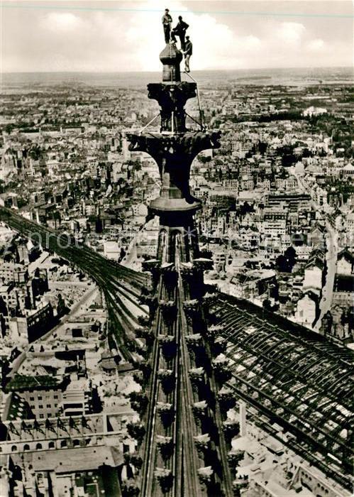 Koeln Rhein Dom-Spitze