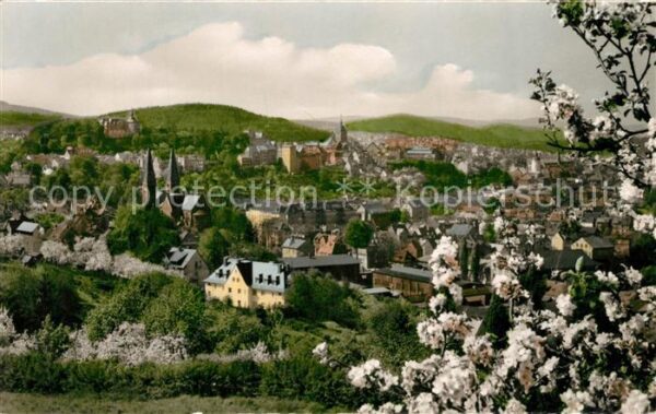 Siegen Westfalen Blick vom Giersberg mit Oberem Schloss