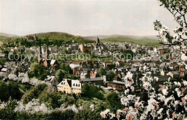 Siegen Westfalen Blick vom Giersberg mit Oberem Schloss