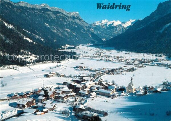 Waidring Tirol Fliegeraufnahme mit Skigebiet Steinplat