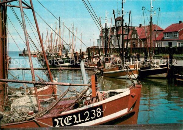 Neuharlingersiel Fischkutter Hafen Nordseeküstenbad