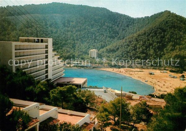 Cala Llonga Blick vom Hotel zur Bucht mit Strand