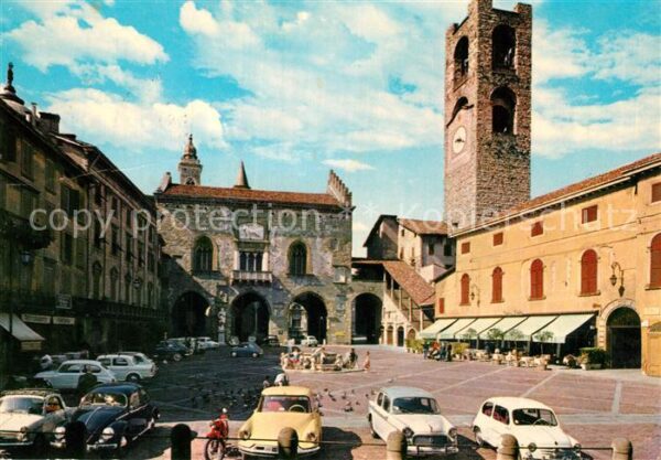 Bergamo Piazza Vecchia Palazzo dell Ragione