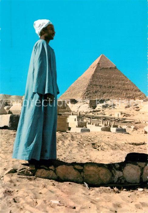 Cairo Egypt Tourist Guide near the Pyramids