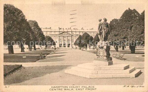 Richmond upon Thames Hampton Court Palace Centre Walk east f