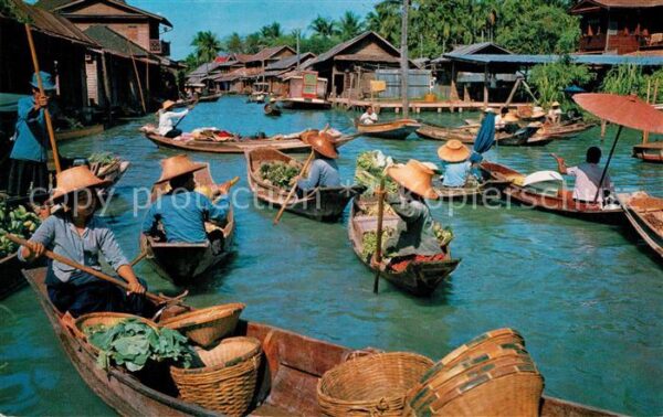 Dhonburi Wad Sai Floating Market