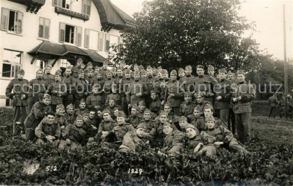 Soldatengruppenfoto Schweizer Soldaten