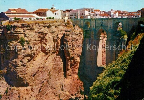 Ronda Andalucia Puente Nueva sobre el Tajo