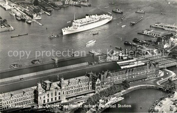 Schiffe Ships Navires MS Oranje Amsterdam Central Station