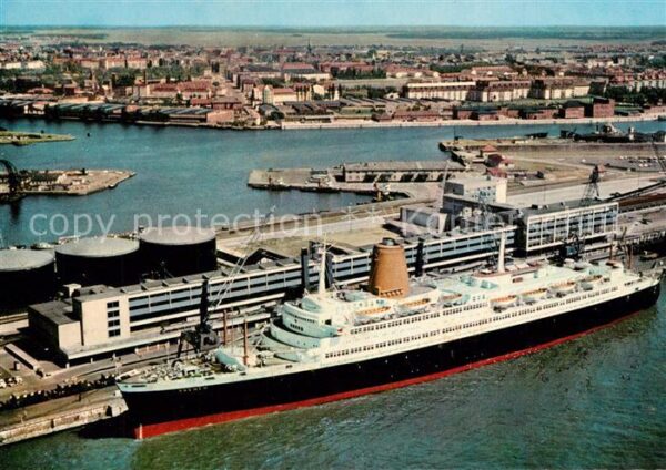 Schiffe Ships Navires MS Bremen Columbus-Bahnhof Bremerhaven