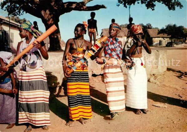 Typen Afrika Danse au Village