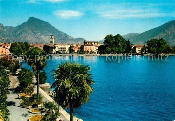 Riva del Garda Lungolago Promenade am Gardasee