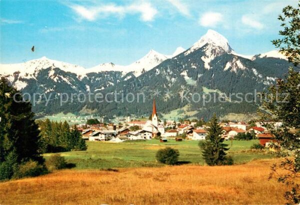 Reutte Tirol Gesamtansicht mit Alpenpanorama