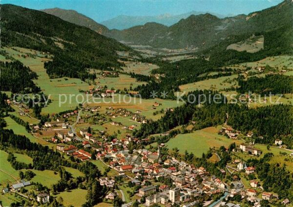 Hermagor Kaernten Sommerfrische Blick ins Gitschtal mit G