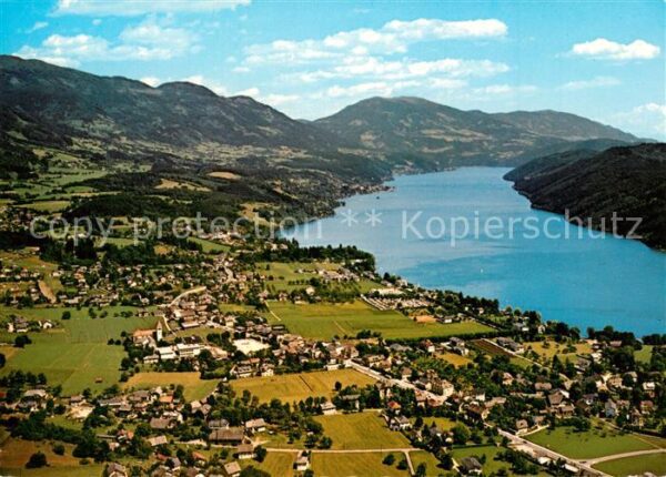 Seeboden Millstaettersee Fliegeraufnahme Strand See Camping