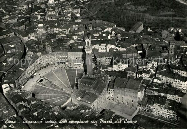 Siena Fliegeraufnahme Piazza del Campo