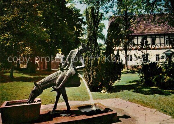 Bodenwerder Münchhausen Haus mit neuem Brunnen