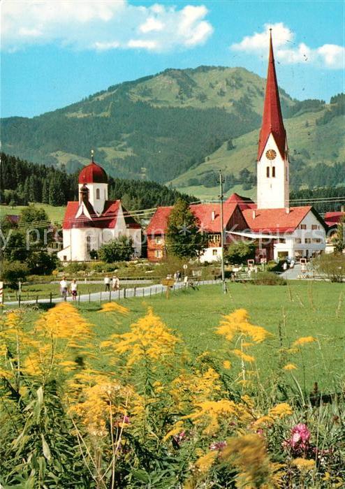 Fischen Allgaeu Kirche mit Wannenkopf