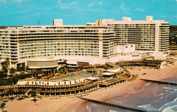 Miami Beach Fontainebleau Hotel Cabana and Yacht Cl