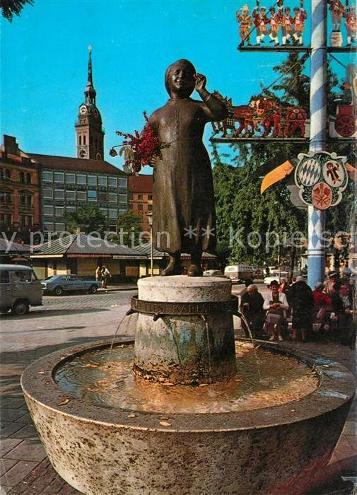 Muenchen Karlstadt Brunnen Maibaum Drupa