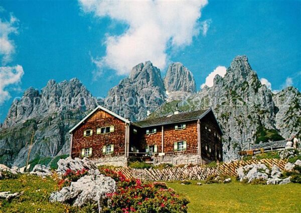 Filzmoos Hofpürglhütte mit Bischlofsmütze Dachst