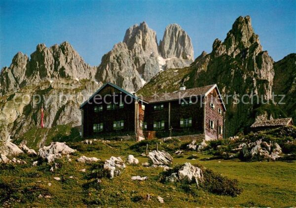 Filzmoos Hofpürglhütte mit Bischlofsmütze Dachst