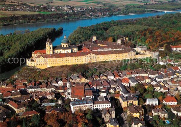Melk Donau Fliegeraufnahme Stift