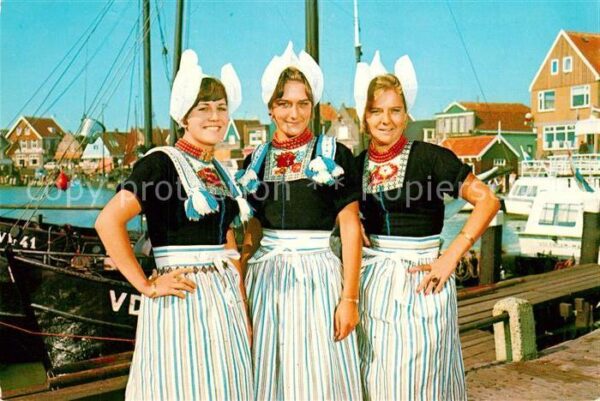 Volendam Junge Frauen Trachten
