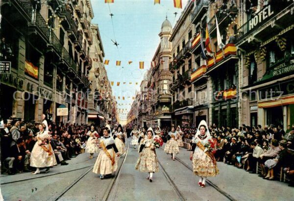 Valencia Valenciana Calle de la Paz Ofrenda de flores a la