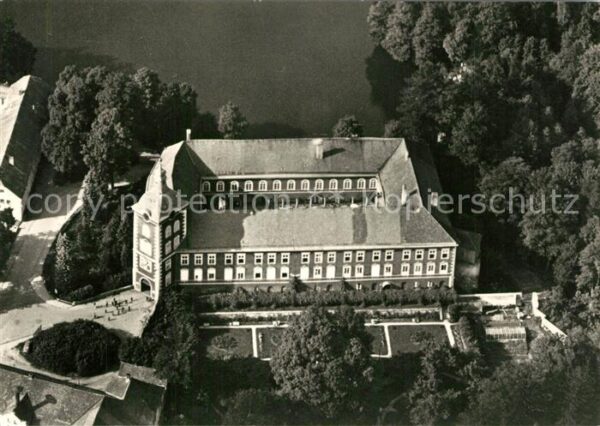 Kamenice nad Lipou Letecky pohled na zamek Schloss Flieger