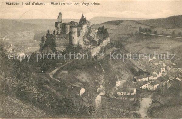 Vianden Fliegeraufnahme Schloss
