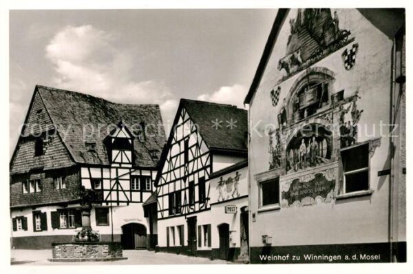 Winningen Mosel Weinhexenhaus Brunnen