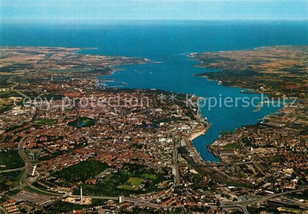 Kiel Stadt und Förde Fliegeraufnahme