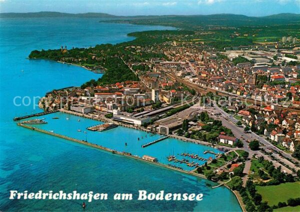 Friedrichshafen Bodensee Fliegeraufnahme mit Hafenanlage