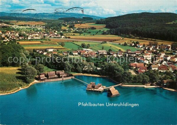 Unteruhldingen Fliegeraufnahme mit Pfahlbauten und Obe
