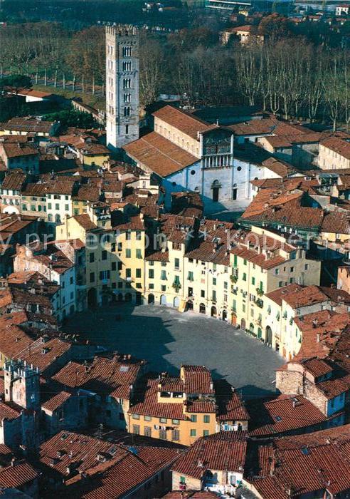 Lucca Anfiteatro Romano e Basilica di S Fredi