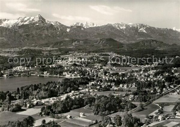 Velden Woerthersee mit Mittagskogel und Triglav Karawanken