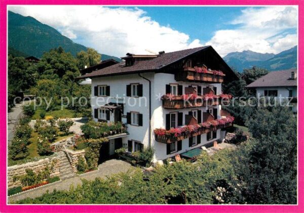 Dorf Tirol Ferienwohnungen Haus Elisabeth Alpen