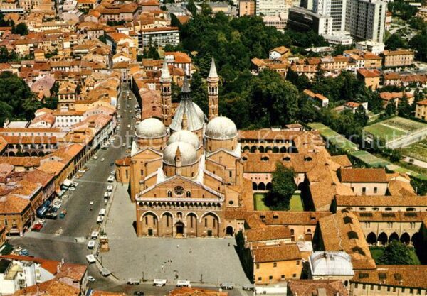 Padova Basilica del Santo veduta aerea Antonsk