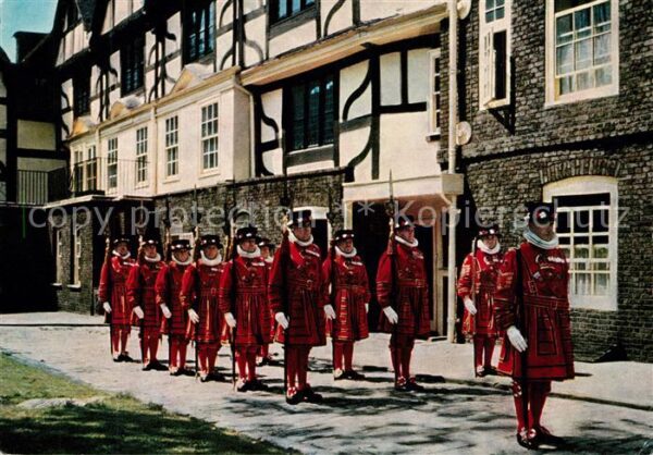 Leibgarde Wache Yeomen Warders Ceremonial Church Parade