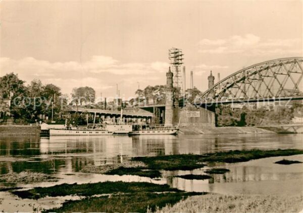 Dampfer Seitenrad Riesa Elbbrücke