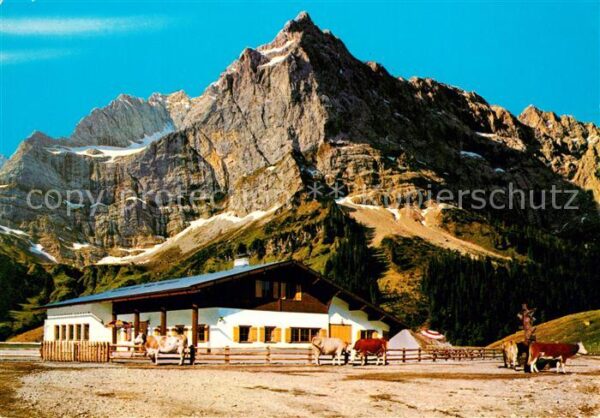 Hinterriss Tirol Rasthütte Eng Alm mit Karwendel