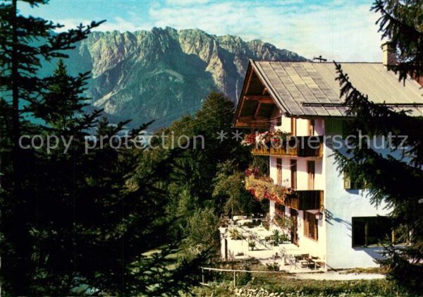 Walchsee Tirol Gasthof Fuchsgrub mit Blick auf Kaiserg