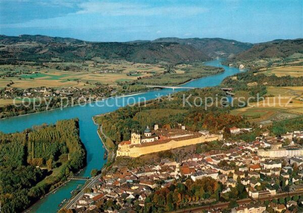 Schoenbuehel-Aggsbach Fliegeraufnahme Stift Melk Schloss Klos
