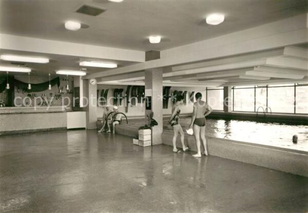 Oberhof Thueringen Schwimmhalle mit Neptunbrunnen