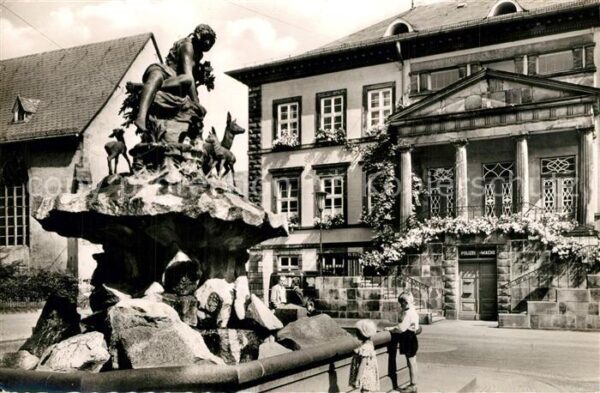 Detmold Rathaus mit Donopbrunnen