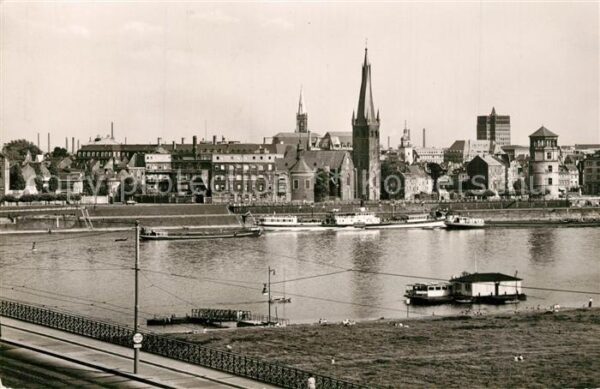 Duesseldorf Blick auf die Altstadt