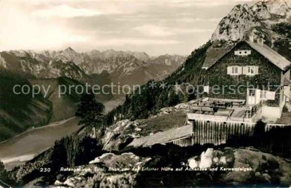 Erfurterhuette mit Achensee und Karwendelgebirge