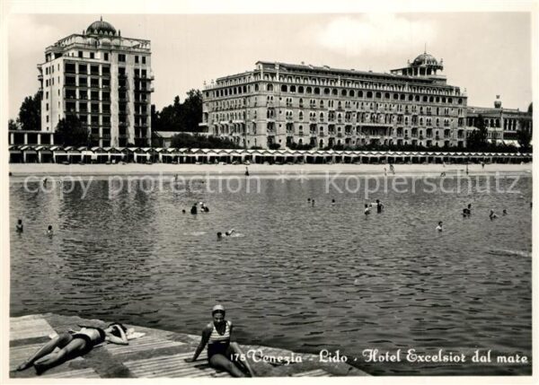 Venezia Lido Hotel Excelsior dal mare